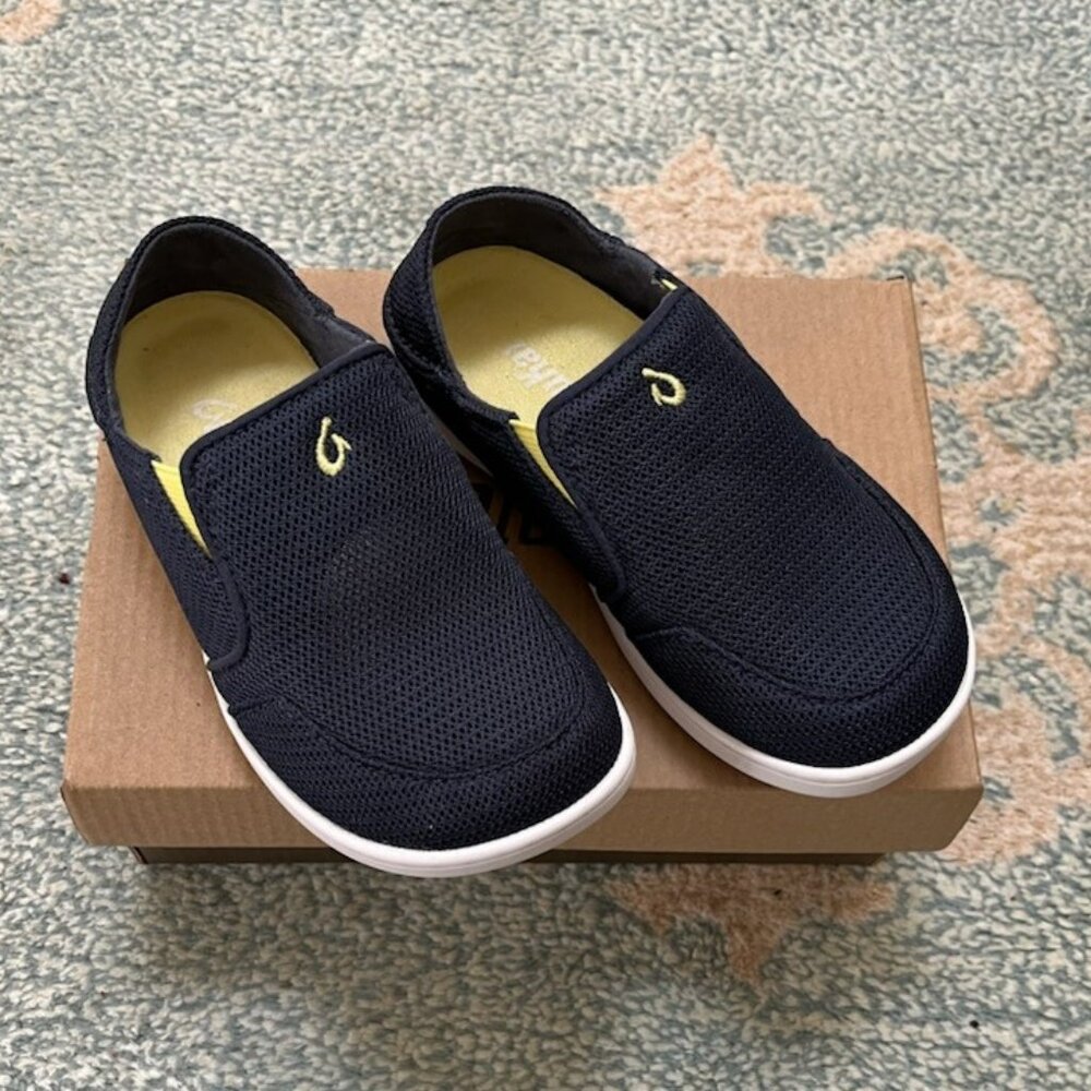 OluKai Nohea Mesh Slip-ons, Kids -11, NIB
